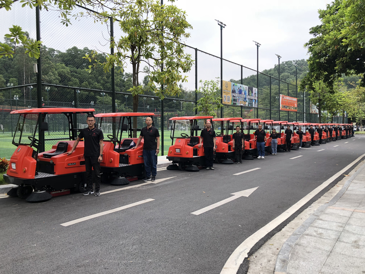 电动扫地车