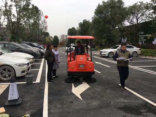 物业扫地车多少钱